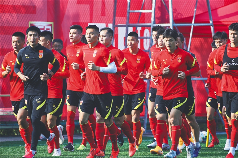 赛季还没开始北京遭噩梦！三国手遭不同程度伤病，许利民批评全队