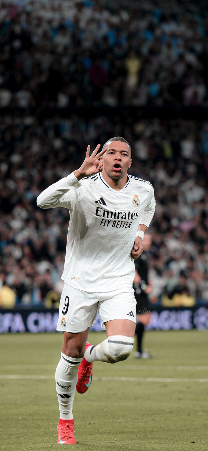 斯洛特：关于萨拉赫的事我已经向前看了 利物浦正朝正确方向前进（斯洛特：已翻过萨拉赫一页，利物浦正走在正确轨道上）