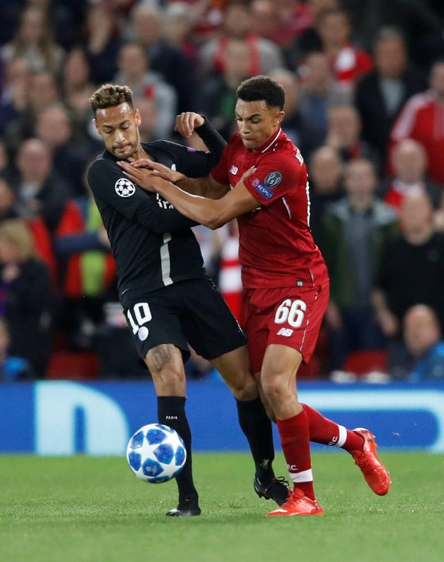 世体：引进小蜘蛛非常困难，巴萨高层越来越关注凯恩