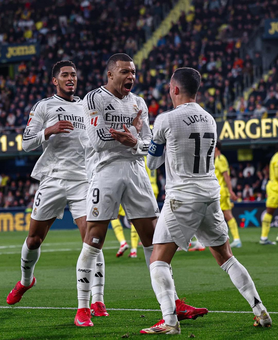 篮球勇士全队战术执行效率提升