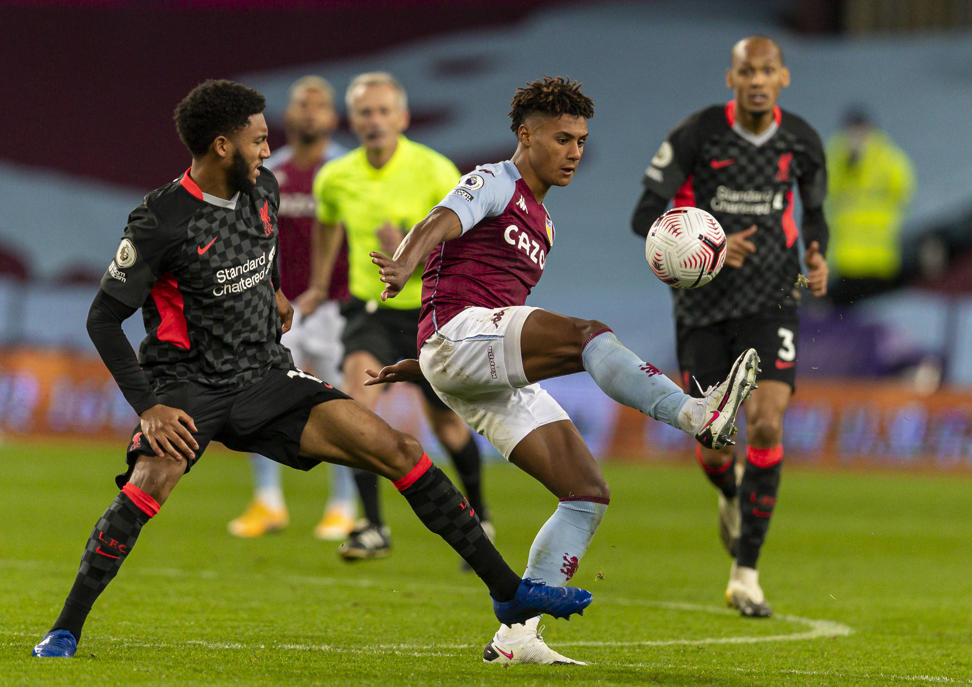 足球中超因天气原因两场比赛延期（受天气影响，中超两场比赛推迟进行）