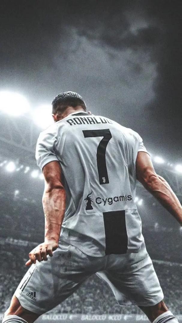 球迷：我们都在见证他的成长