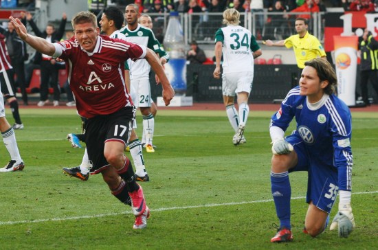 世界杯爆大冷！世界冠军0-2惨败，伊藤美诚剃光头，日本约战国乒